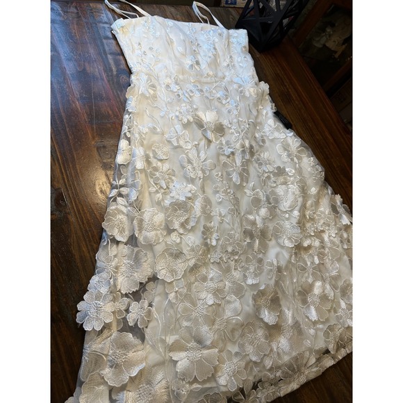 Lulus Dresses & Skirts - Lulus White Floral 3D Embroidered Organza Midi Dress Fairycore Woman's Large NWT